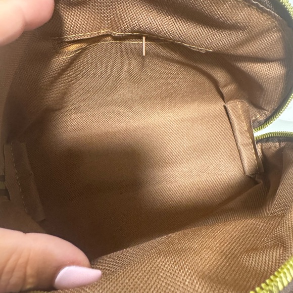 Cosmetic Pouch Set - Picture 4 of 4